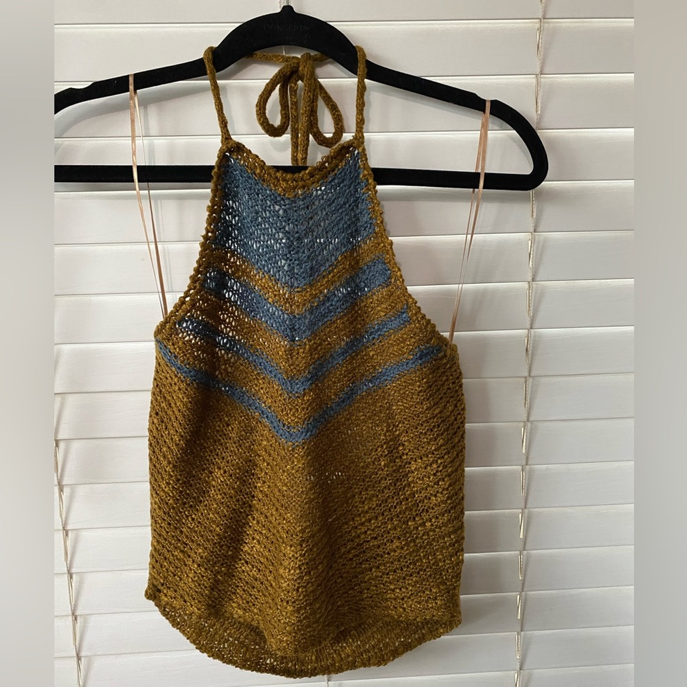 Hem & Thread Striped Crop Top - Picture 2 of 7